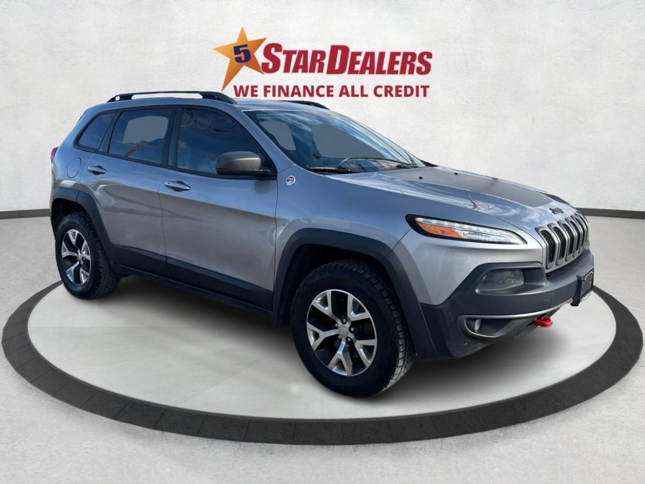 2016 Jeep Cherokee NAV LEATHER SUNROOF LOADED! WE FINANCE ALL CREDIT Photo0