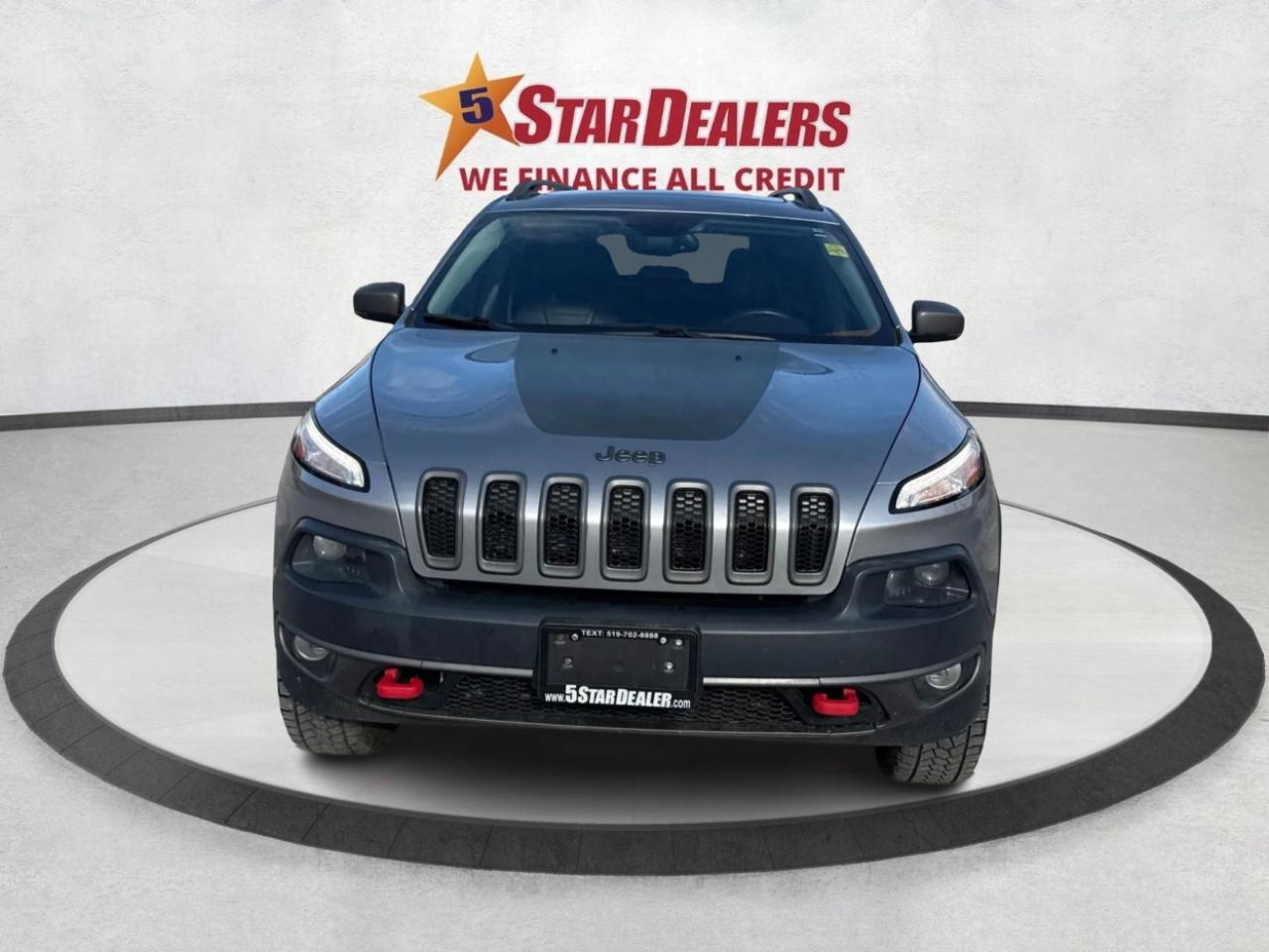 2016 Jeep Cherokee NAV LEATHER SUNROOF LOADED! WE FINANCE ALL CREDIT Photo