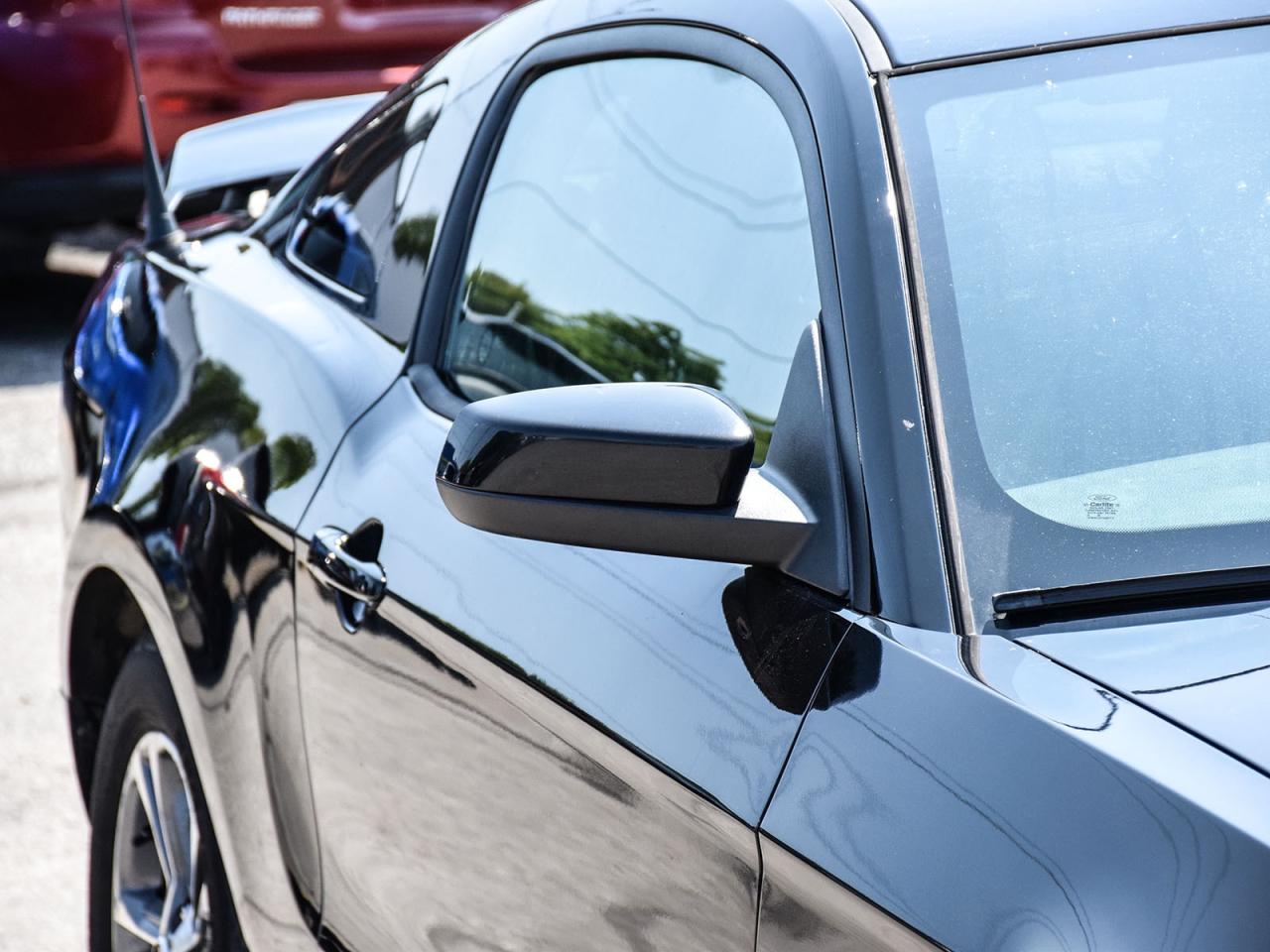 2014 Ford Mustang V6 EXCELLENT CONDITION MINT WE FINANCE ALL CREDIT Photo2