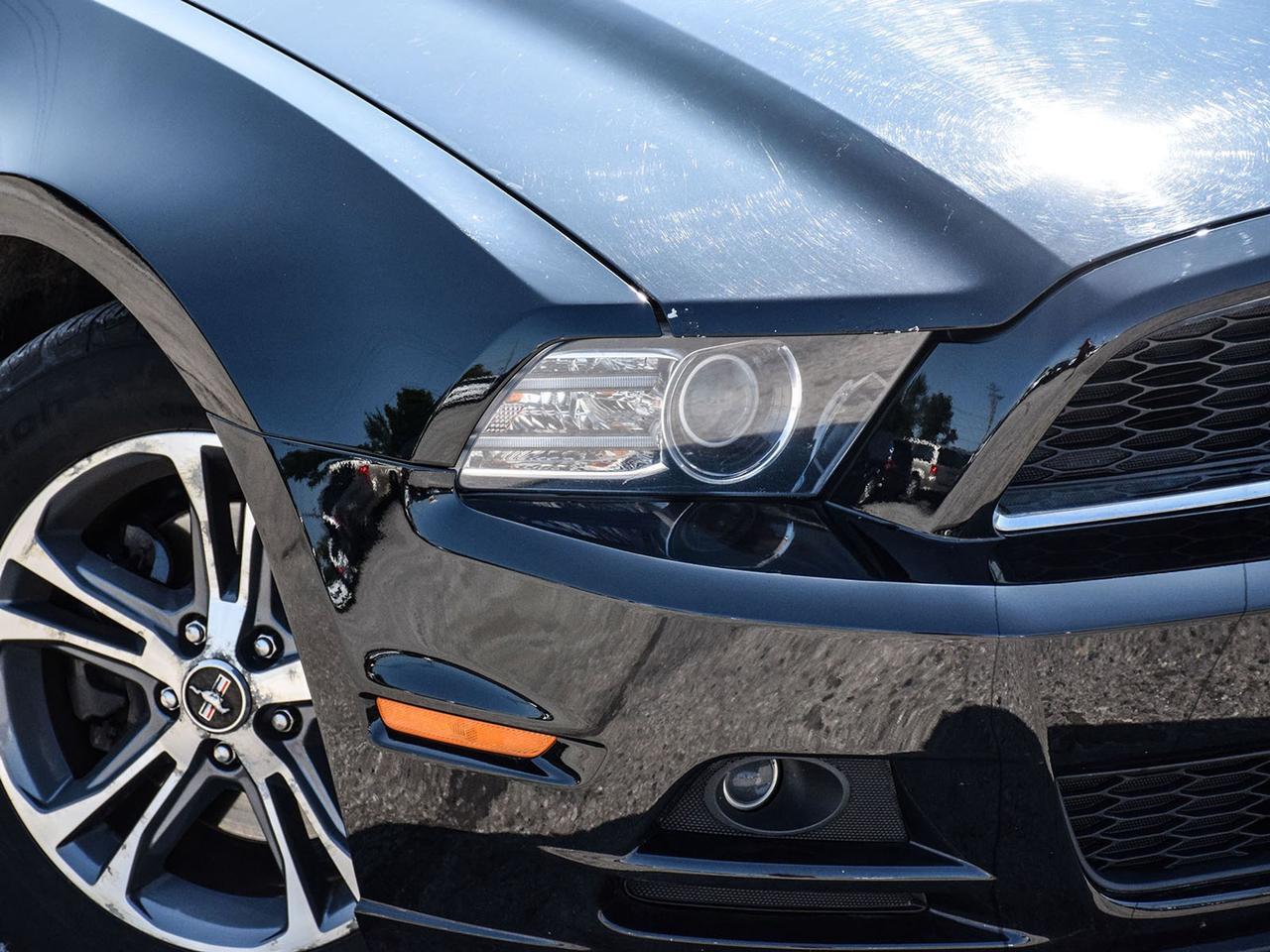 2014 Ford Mustang V6 EXCELLENT CONDITION MINT WE FINANCE ALL CREDIT Photo