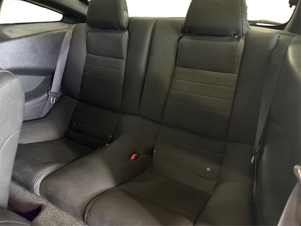 2014 Ford Mustang V6 EXCELLENT CONDITION MINT WE FINANCE ALL CREDIT Photo