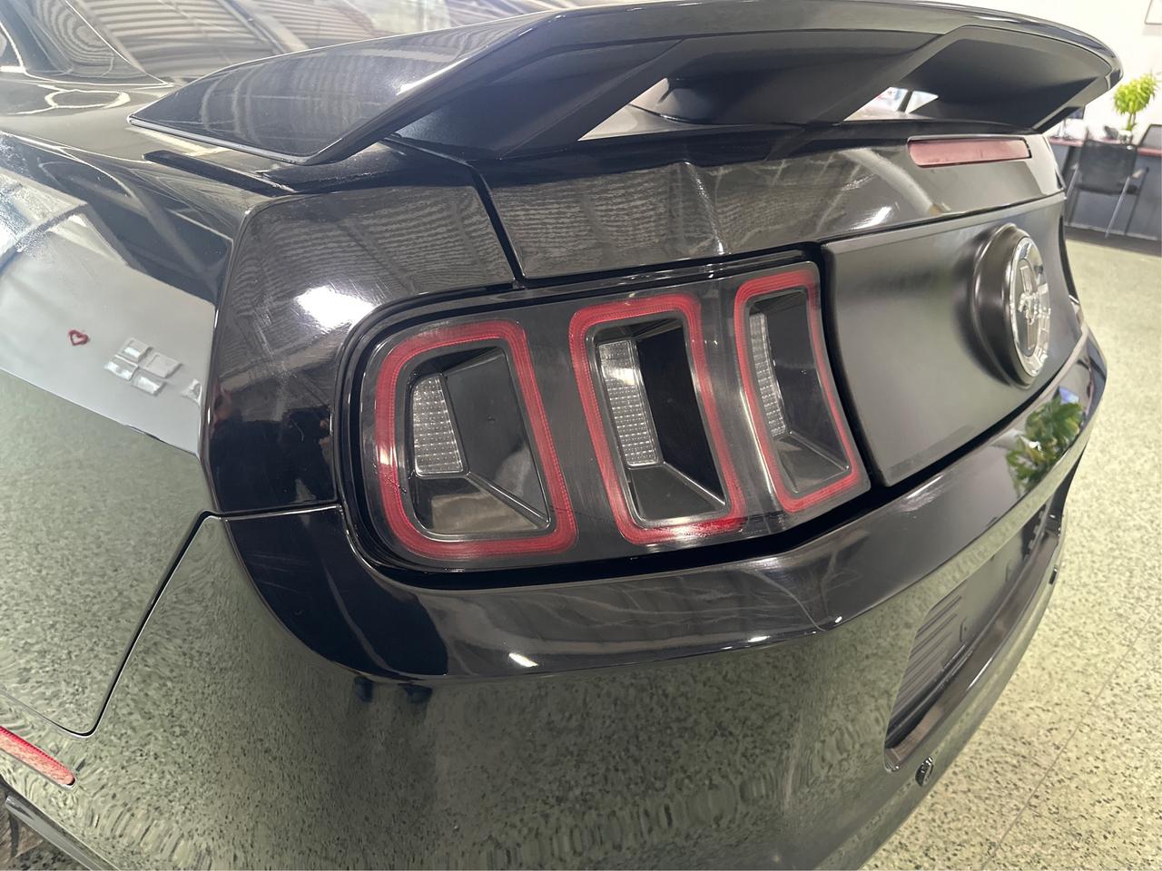 2014 Ford Mustang V6 EXCELLENT CONDITION MINT WE FINANCE ALL CREDIT Photo