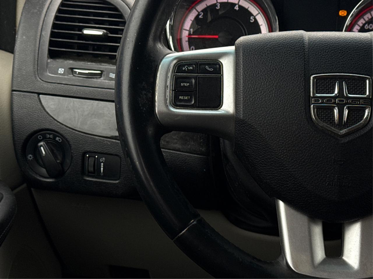 2012 Dodge Grand Caravan WE FINANCE ALL CREDIT   700+ VEHICLES IN STOCK Photo