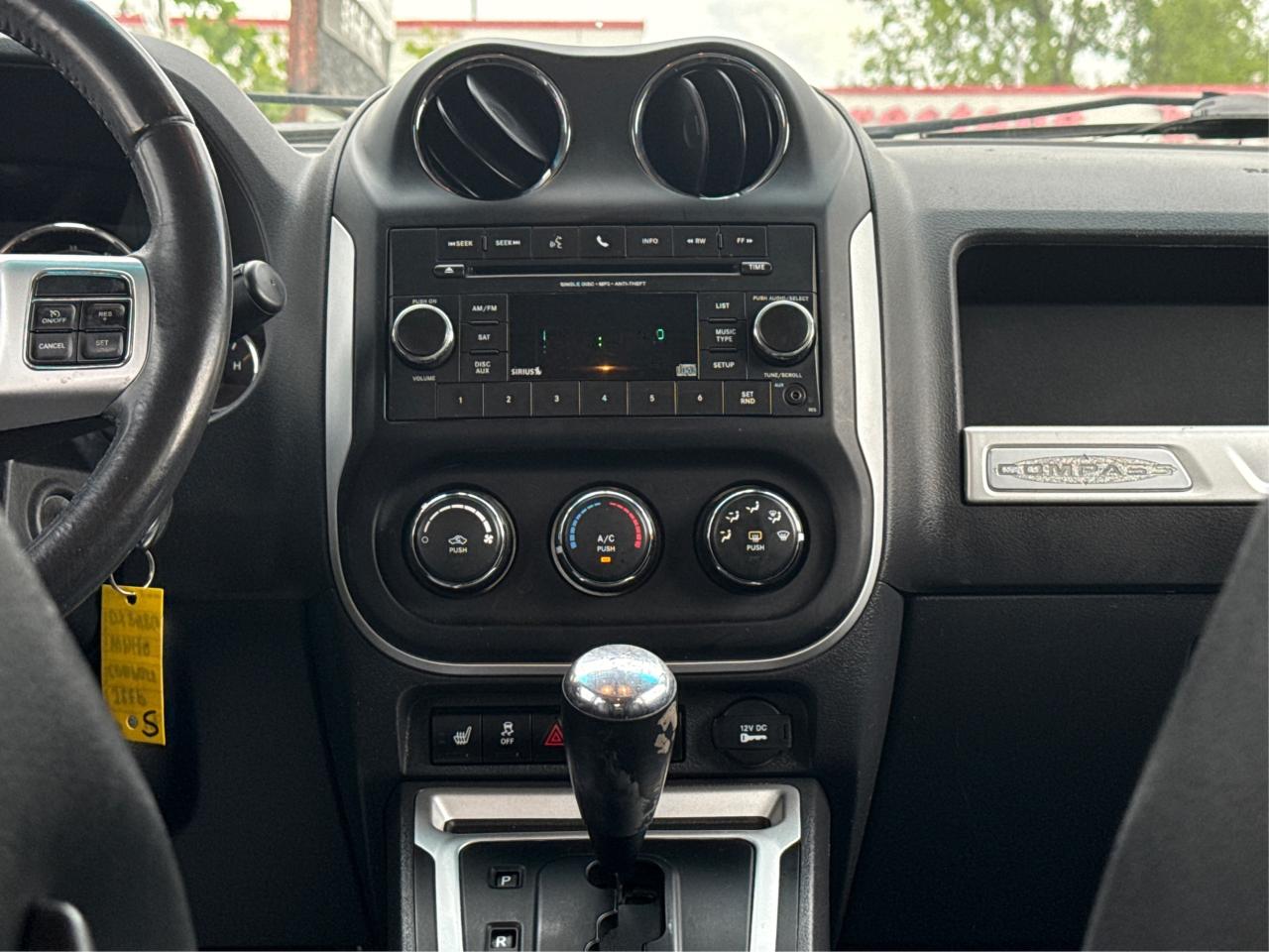 2017 Jeep Compass AWD LEATHER SUNROOF LOADED! WE FINANCE ALL CREDIT! Photo