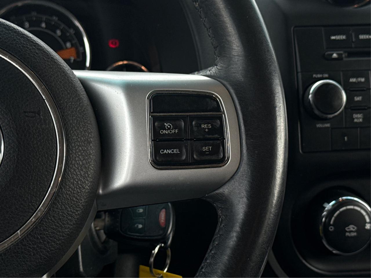 2017 Jeep Compass AWD LEATHER SUNROOF LOADED! WE FINANCE ALL CREDIT! Photo