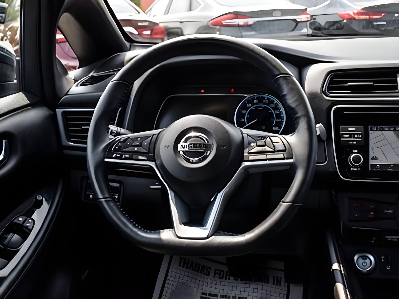 2018 Nissan Leaf LIKE NEW NAV LEATHER MINT! WE FINANCE ALL CREDIT Photo