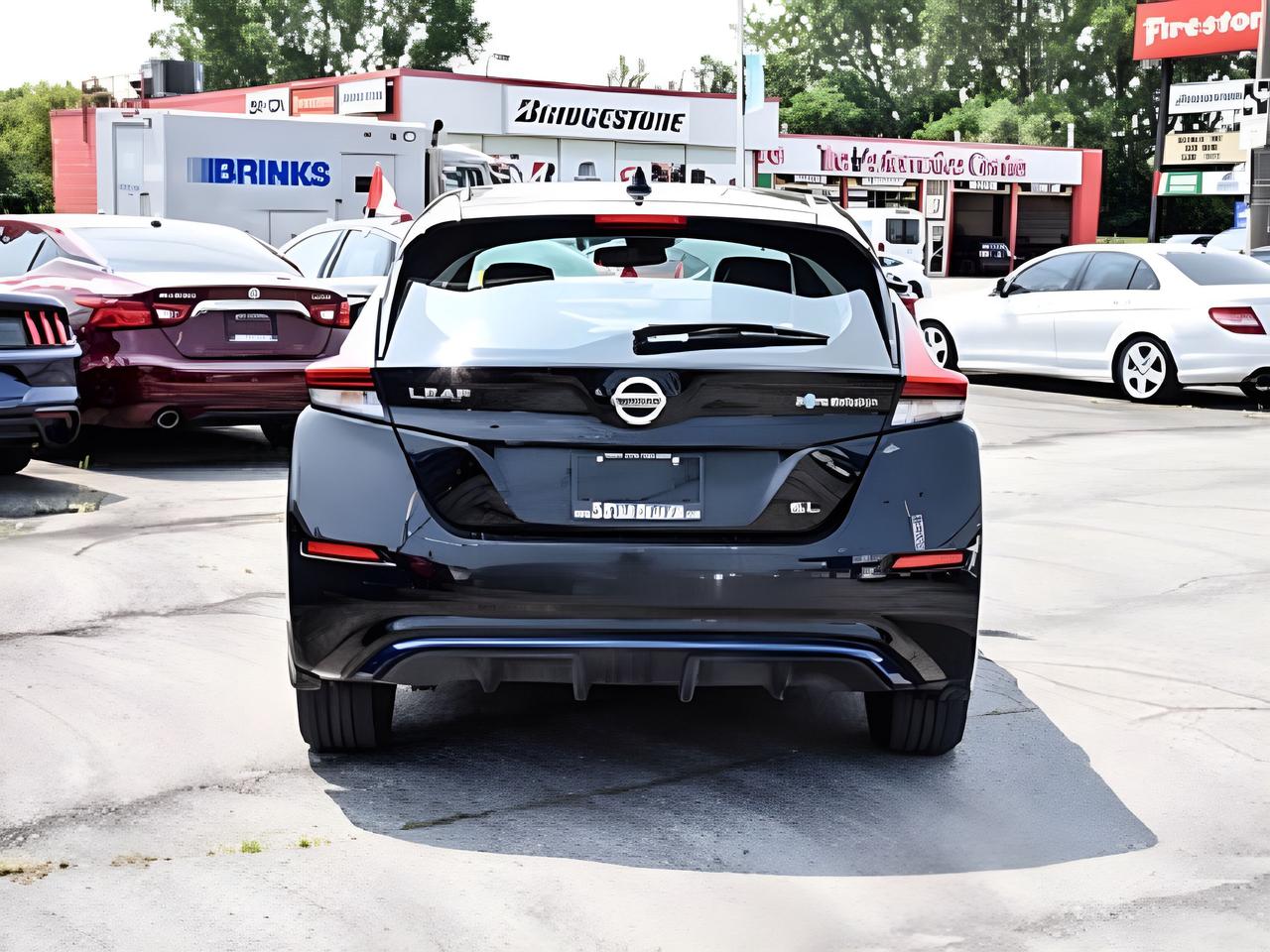 2018 Nissan Leaf CERTIFIED  NAV LEATHER MINT! WE FINANCE ALL CREDIT Photo