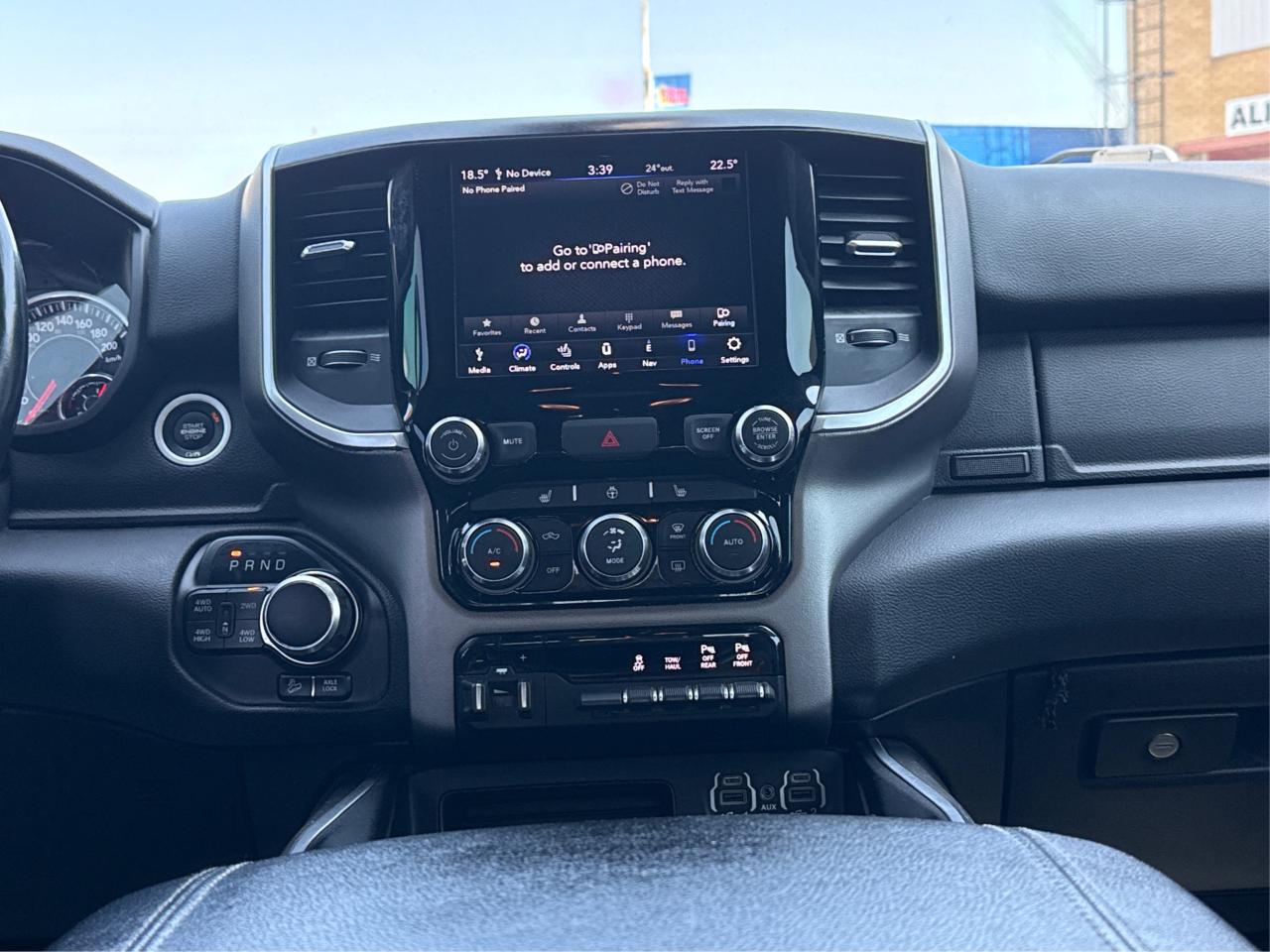 2020 RAM 1500 BIG HORN SPORT4x4 OFF RD NAV LOADED WE FINANCE Photo