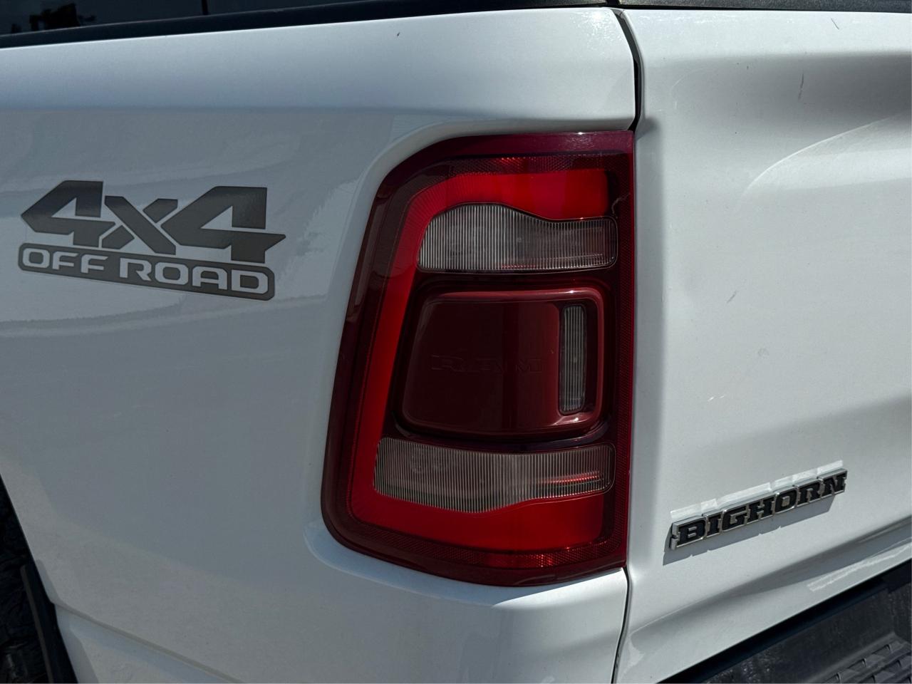 2020 RAM 1500 BIG HORN SPORT4x4 OFF RD NAV LOADED WE FINANCE Photo