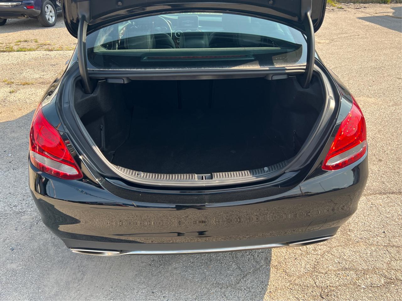 2017 Mercedes-Benz C-Class C 300 LEATHER HEATED SEATS MINT! WE FINANCE ALL! Photo