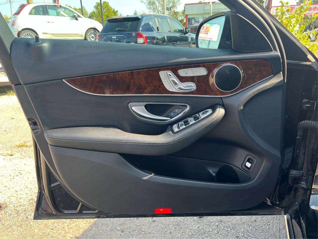 2017 Mercedes-Benz C-Class C 300 LEATHER HEATED SEATS MINT! WE FINANCE ALL! Photo