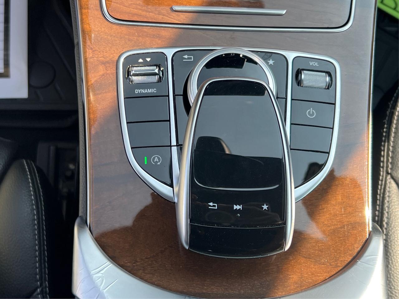 2017 Mercedes-Benz C-Class C 300 LEATHER HEATED SEATS MINT! WE FINANCE ALL! Photo