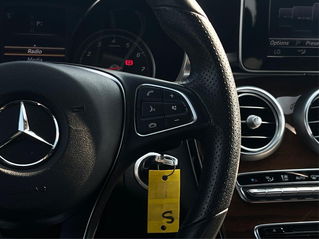 2017 Mercedes-Benz C-Class C 300 LEATHER HEATED SEATS MINT! WE FINANCE ALL! Photo