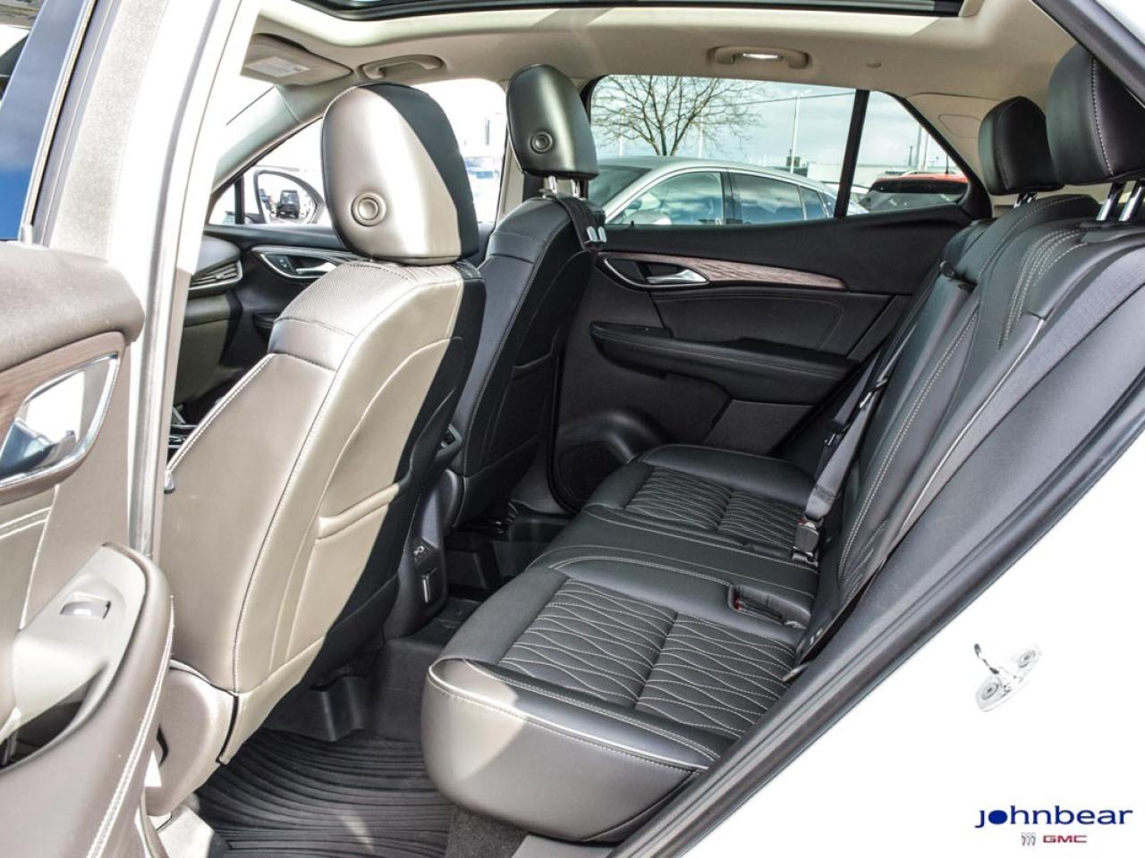 2022 Buick Envision Avenir Photo