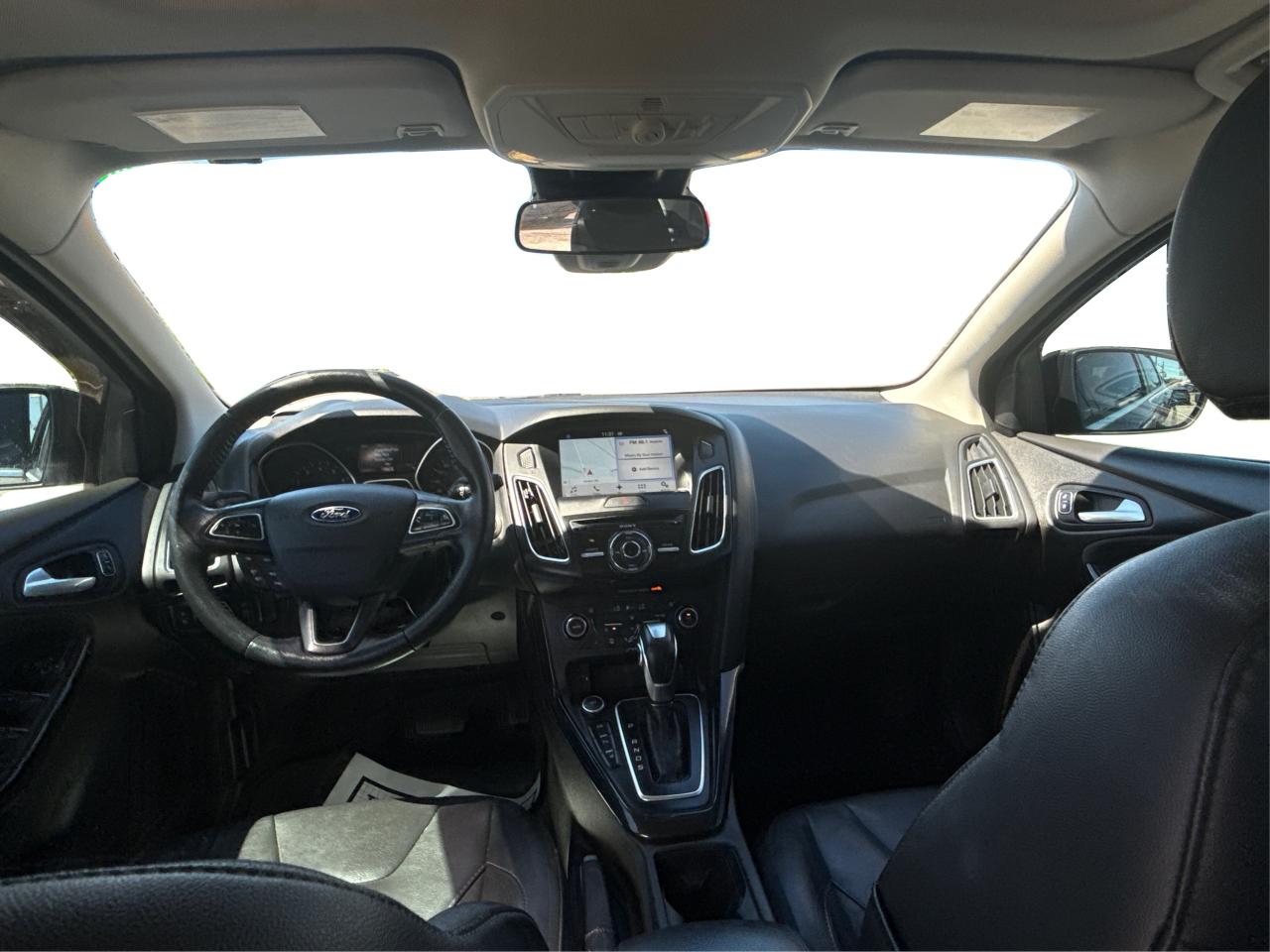 2016 Ford Focus LEATHER SUNROOF MINT! WE FINANCE ALL CREDIT! Photo