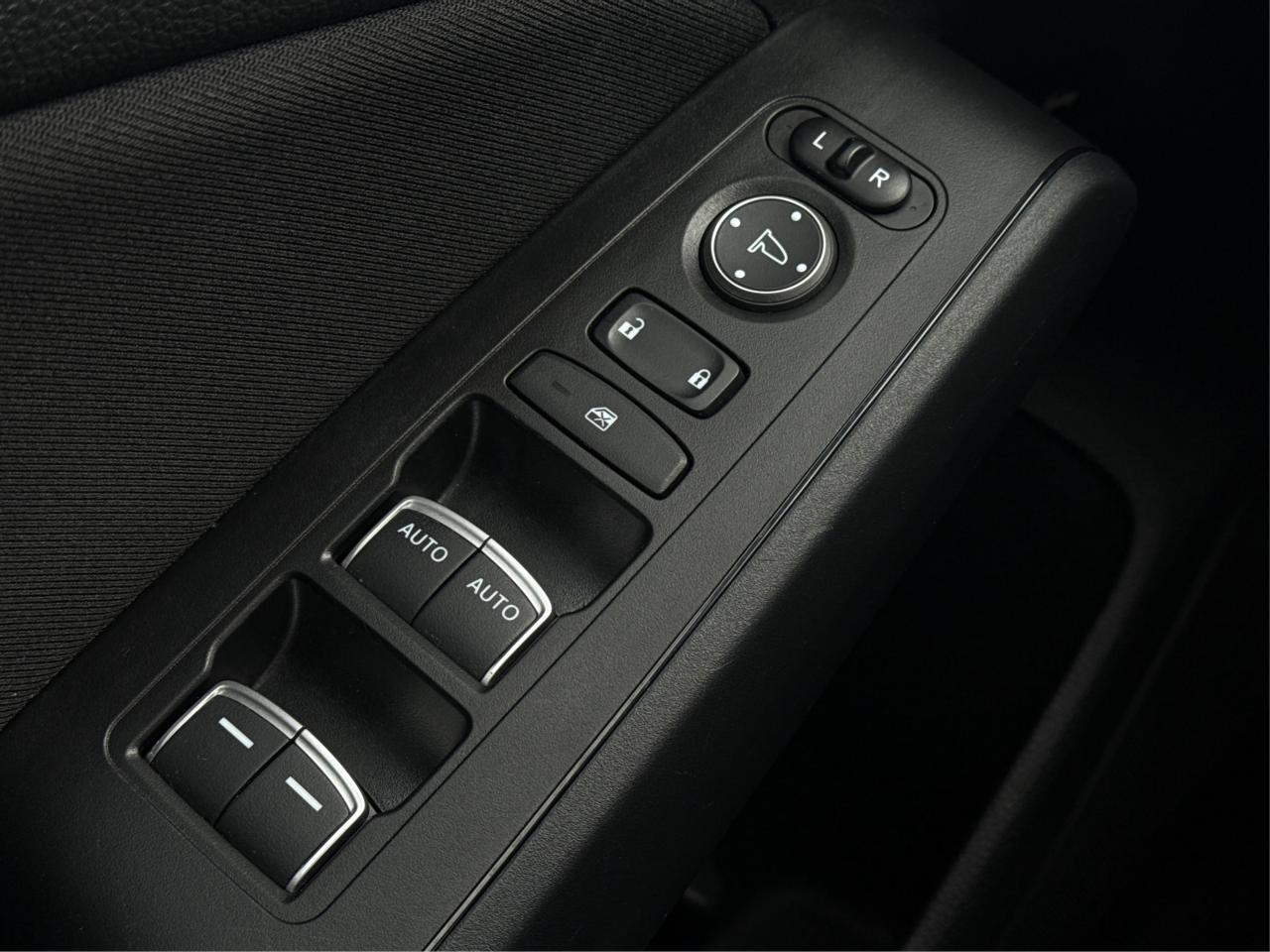 2022 Honda Civic Sedan HEATED SEATS MINT! MUST SEE WE FINANCE ALL CREDIT Photo