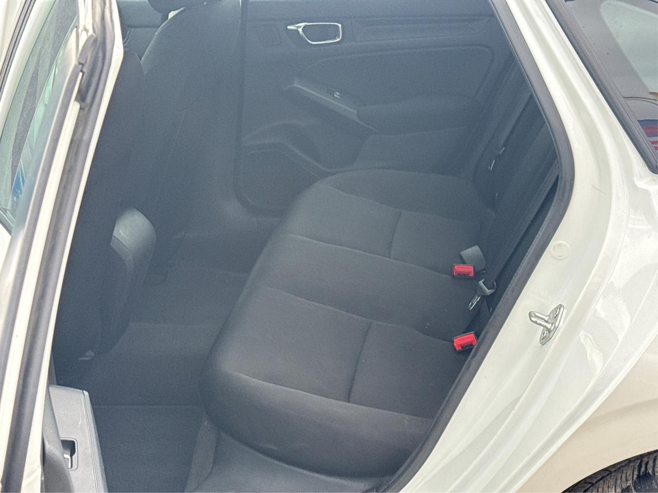 2022 Honda Civic Sedan HEATED SEATS MINT! MUST SEE WE FINANCE ALL CREDIT Photo