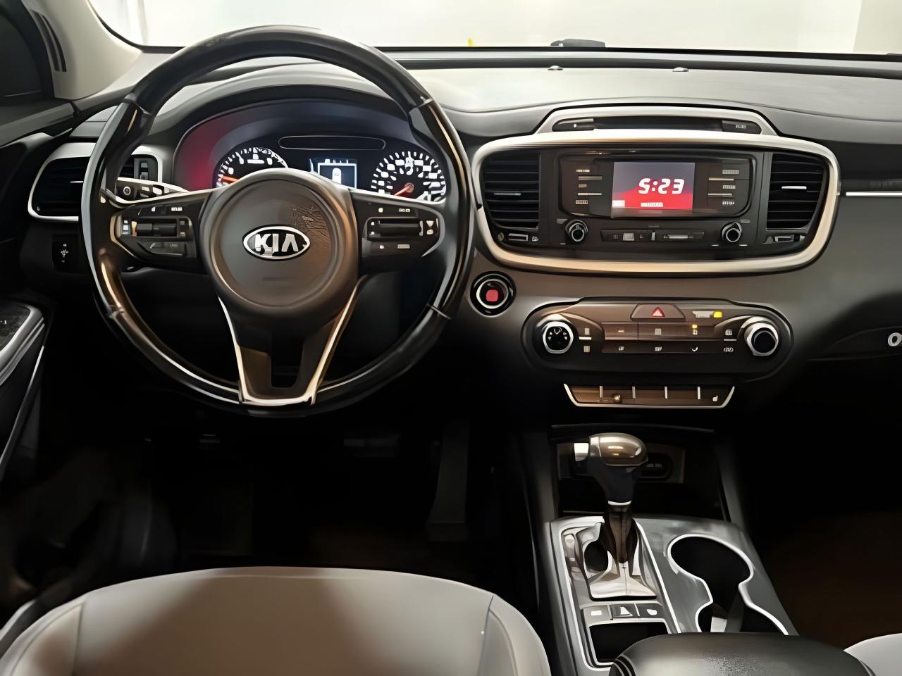 2016 Kia Sorento AWD LX+ 7-Seater CERTIFIED  WE FINANCE ALL CREDIT Photo