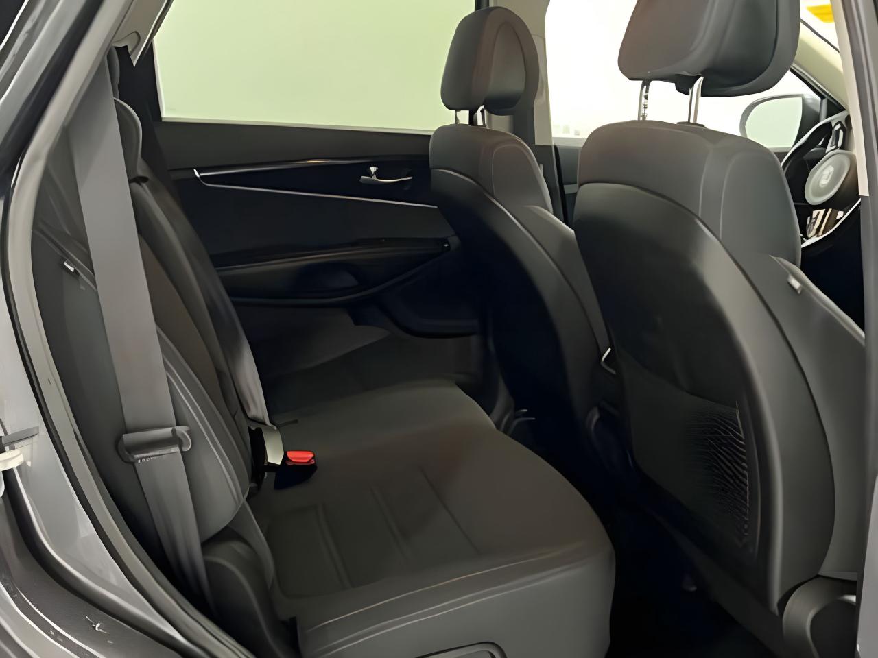 2016 Kia Sorento AWD LX+ 7-Seater CERTIFIED  WE FINANCE ALL CREDIT Photo