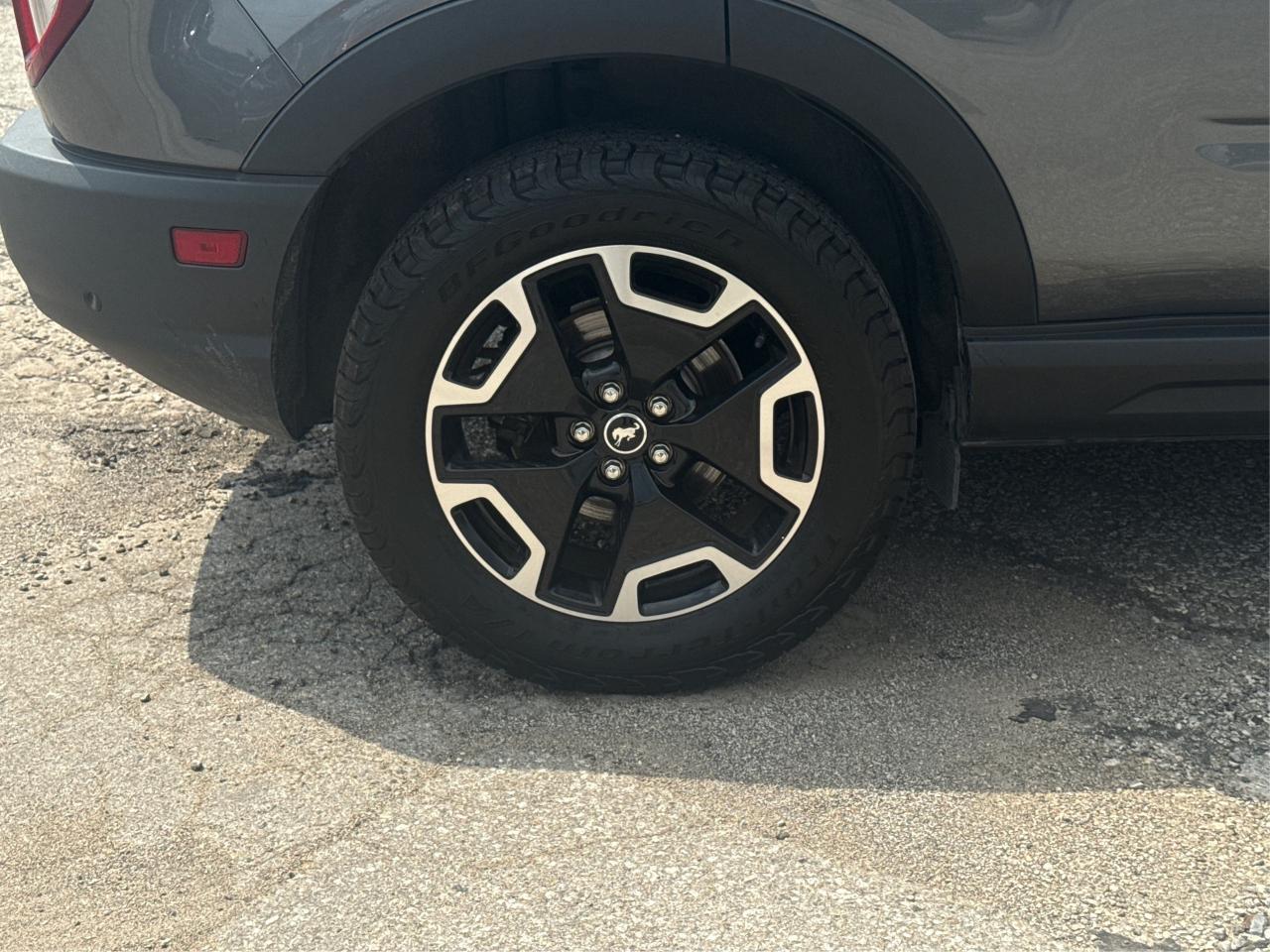 2021 Ford Bronco Sport NAV LEATHER HEATED SEATS! WE FINANCE ALL CREDIT! Photo