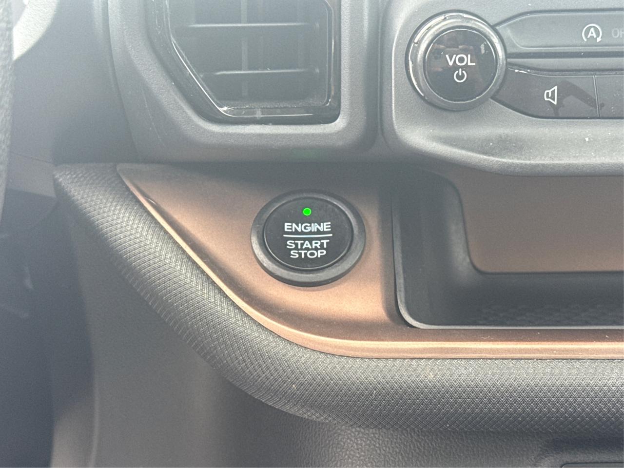 2021 Ford Bronco Sport NAV LEATHER HEATED SEATS! WE FINANCE ALL CREDIT! Photo