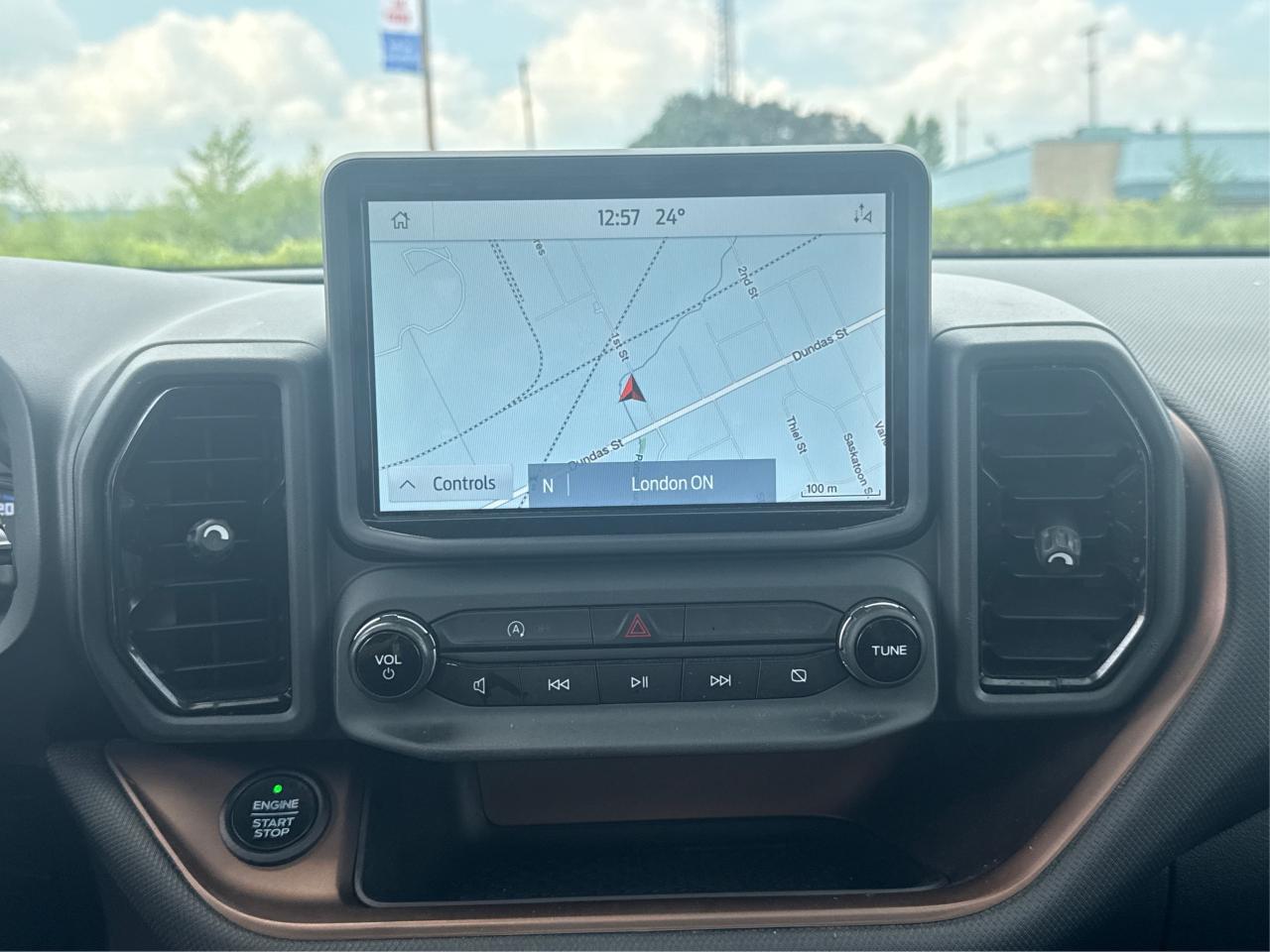 2021 Ford Bronco Sport NAV LEATHER HEATED SEATS! WE FINANCE ALL CREDIT! Photo