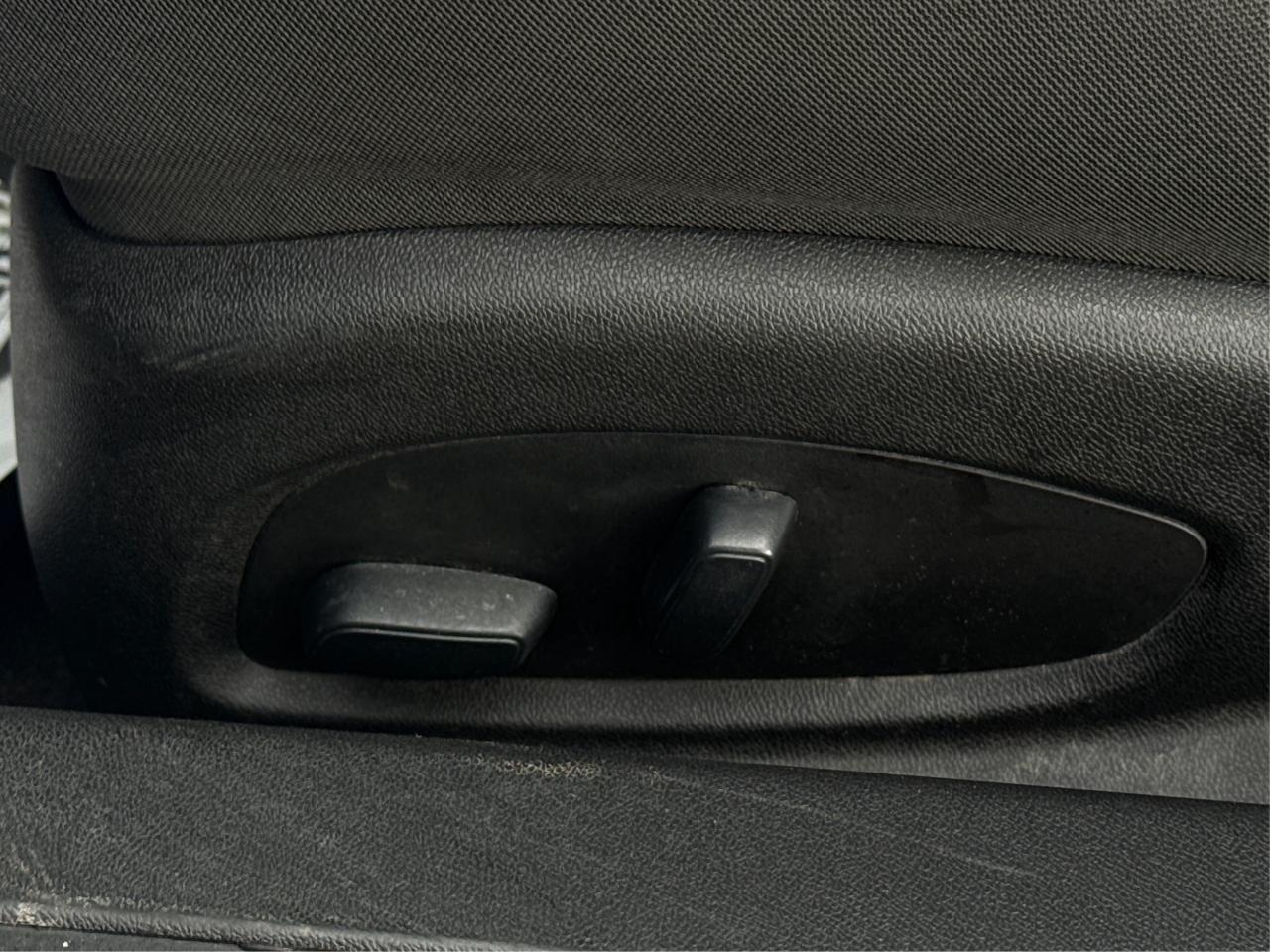 2019 Chevrolet Camaro CRUISE HEATED SEATS REAR CAM WE FINANCE ALL CREDIT Photo