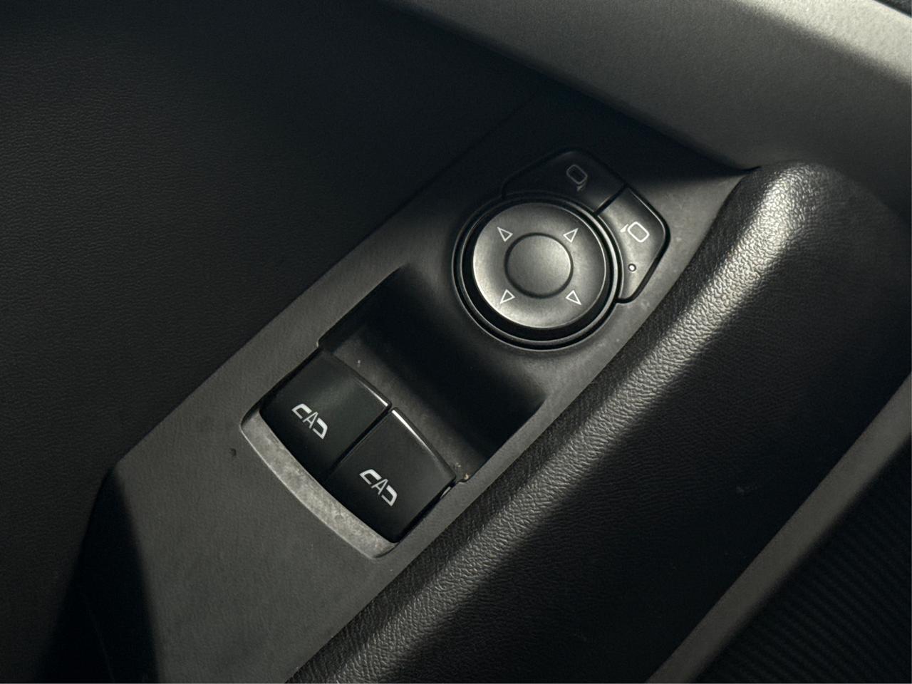 2019 Chevrolet Camaro CRUISE HEATED SEATS REAR CAM WE FINANCE ALL CREDIT Photo