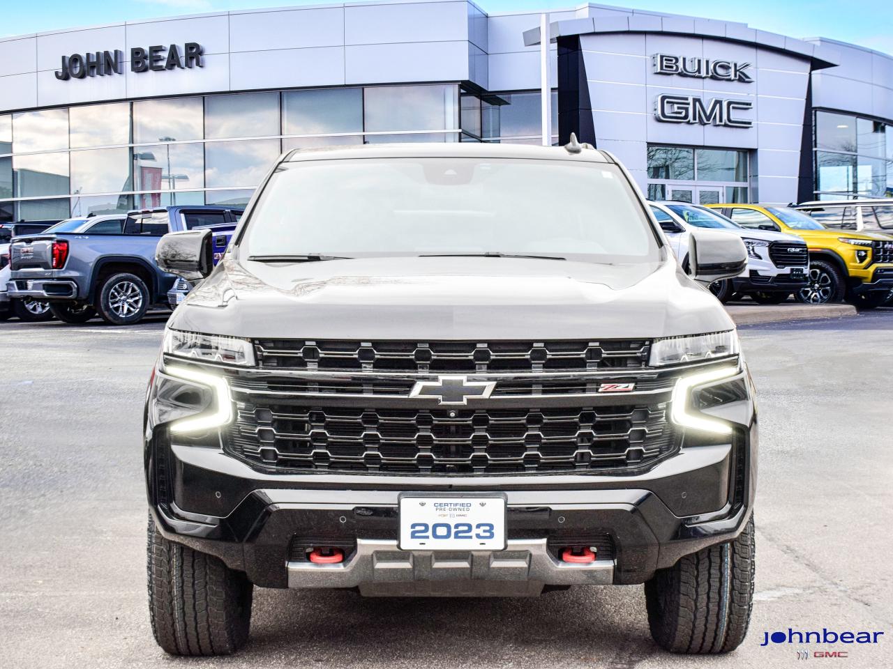 2023 Chevrolet Suburban Z71 Photo