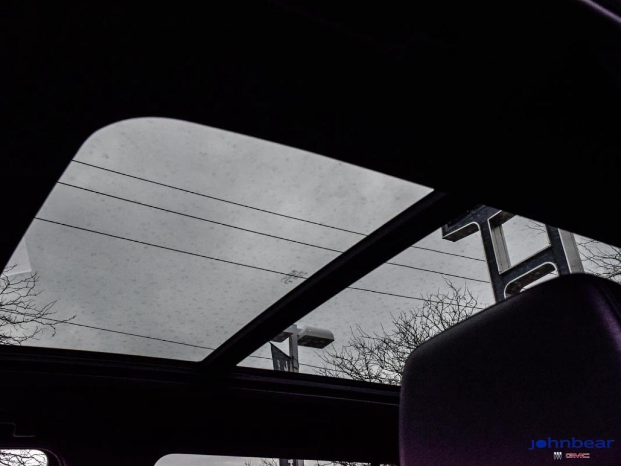 2023 Chevrolet Suburban Z71 Photo