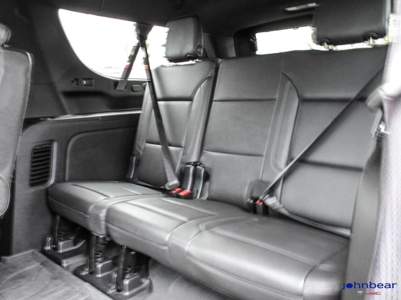 2023 Chevrolet Suburban Z71 Photo