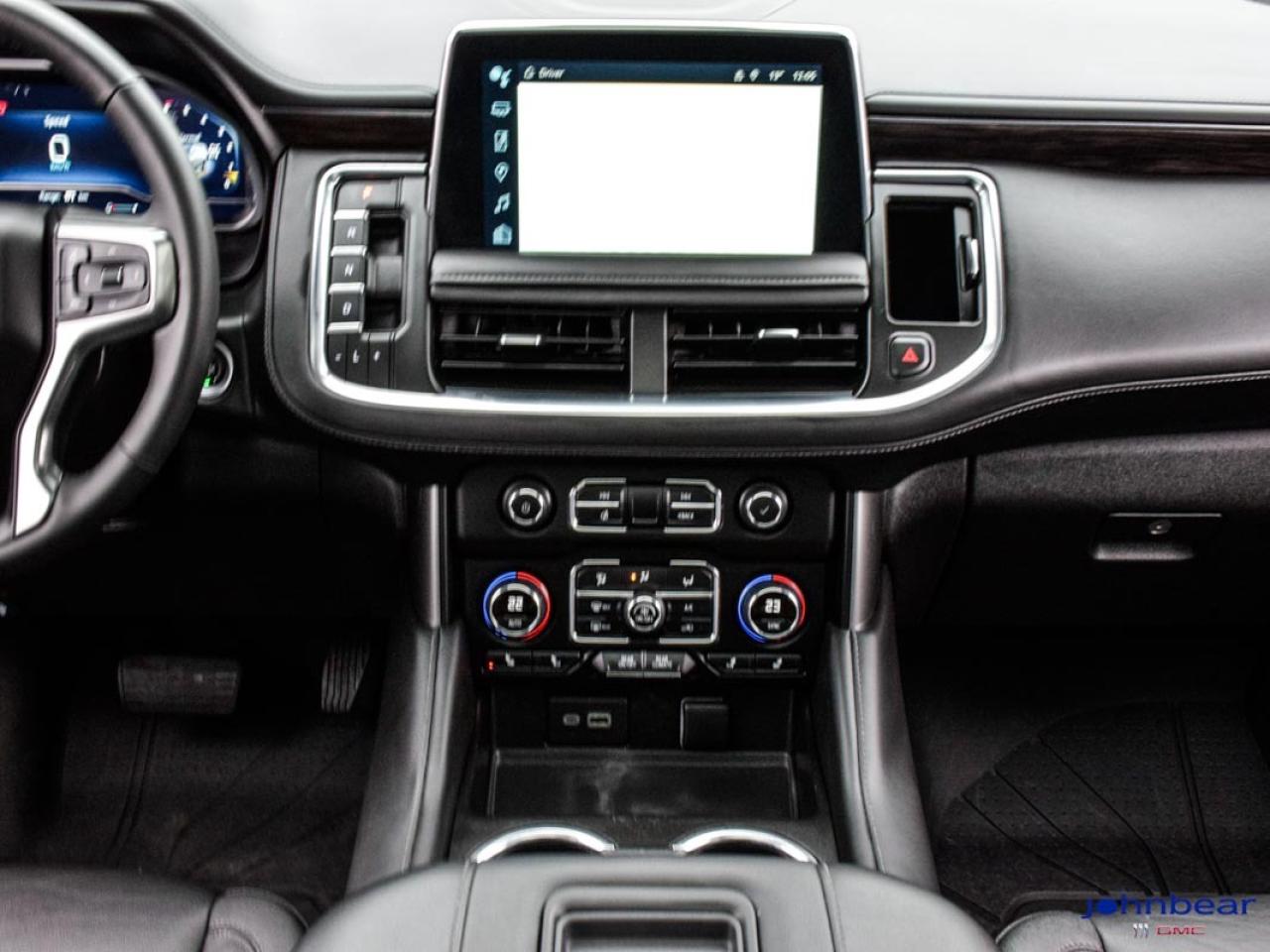 2023 Chevrolet Suburban Z71 Photo