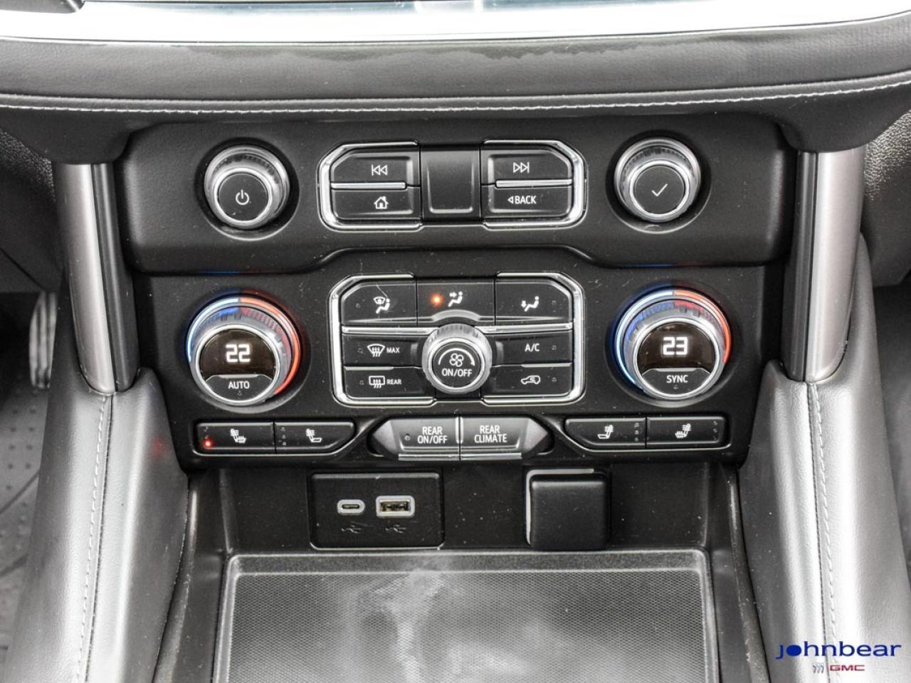 2023 Chevrolet Suburban Z71 Photo