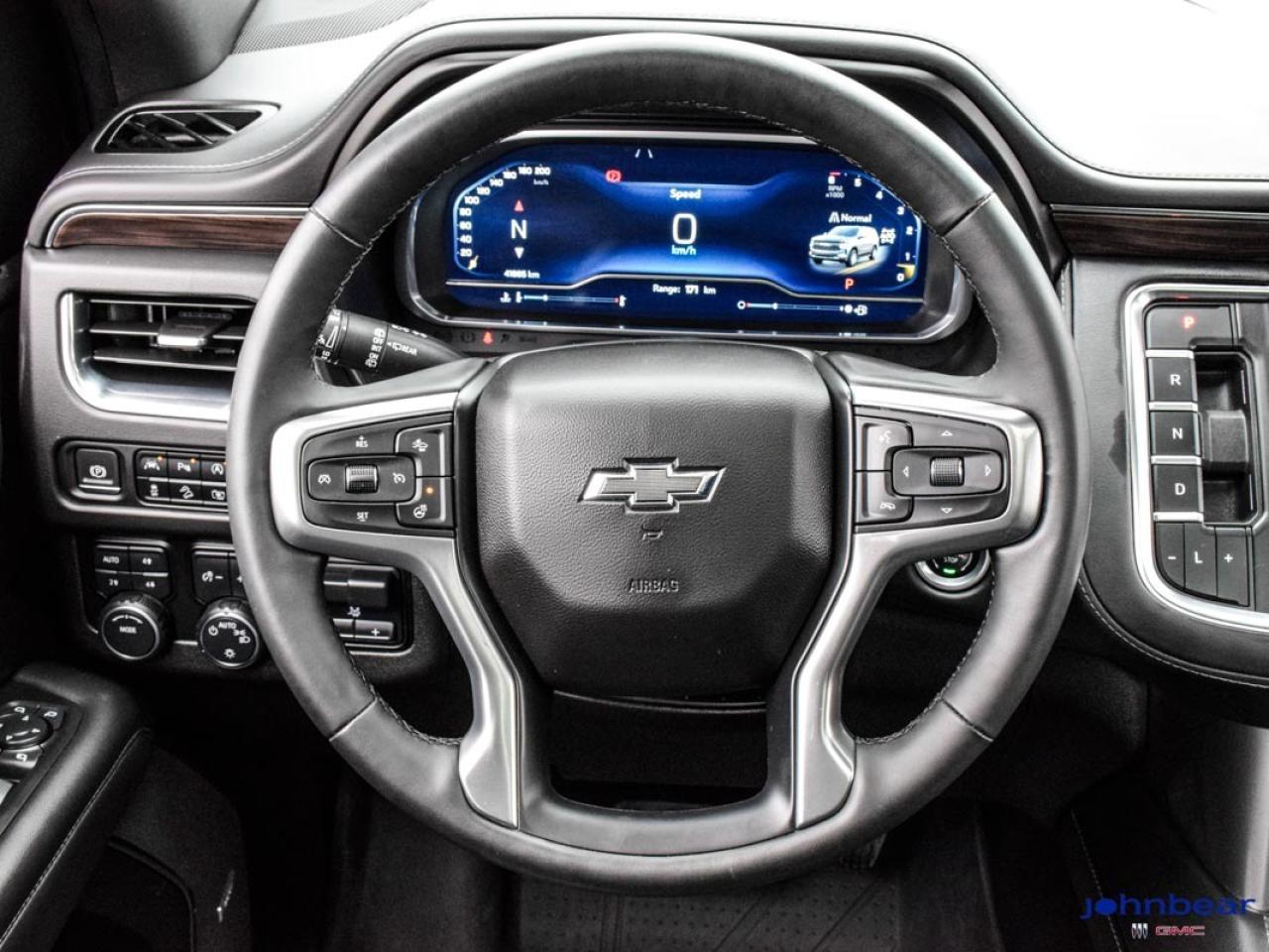 2023 Chevrolet Suburban Z71 Photo