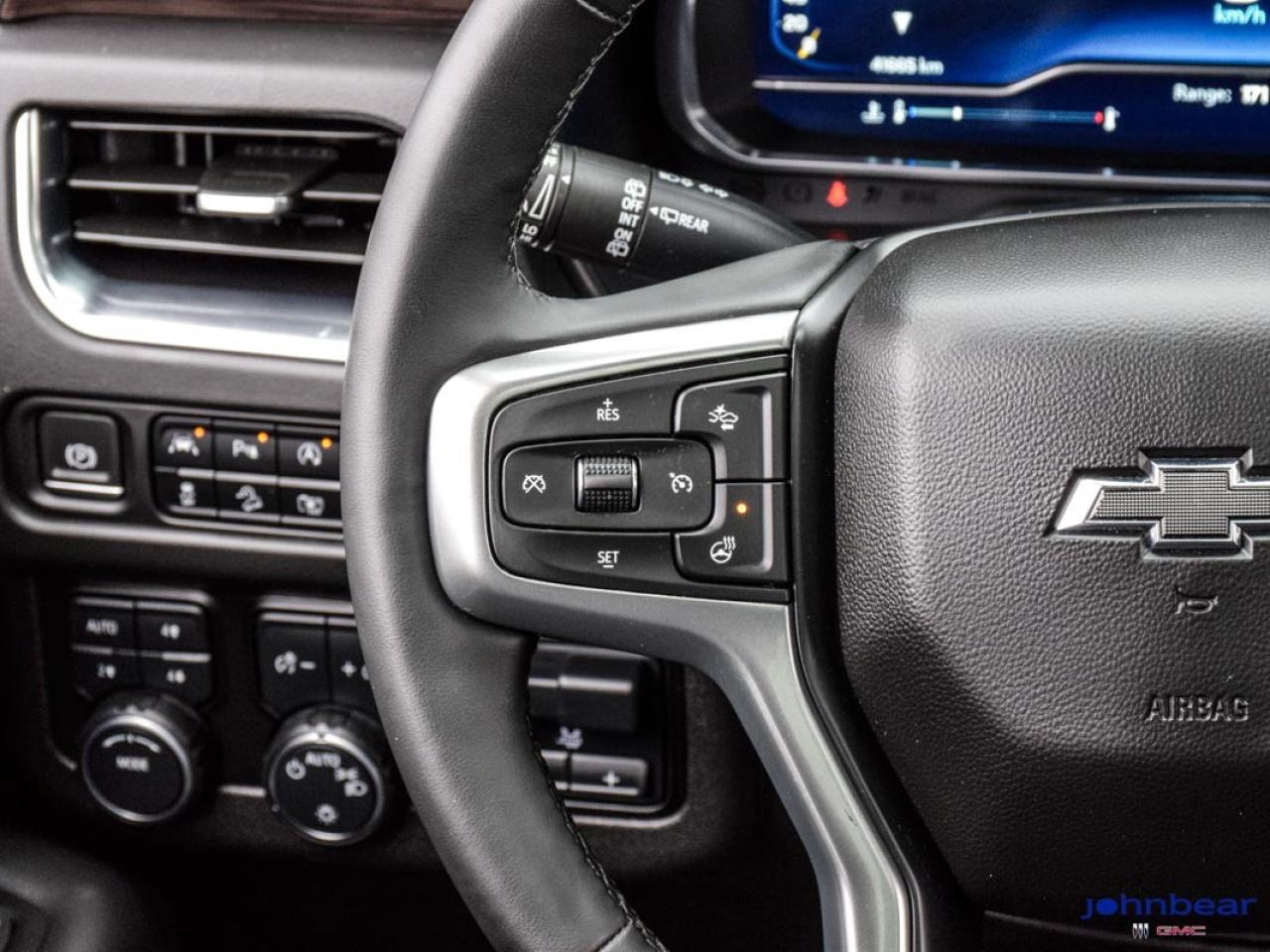 2023 Chevrolet Suburban Z71 Photo