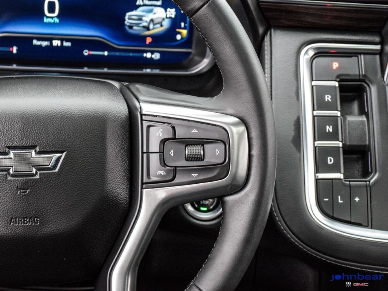 2023 Chevrolet Suburban Z71 Photo