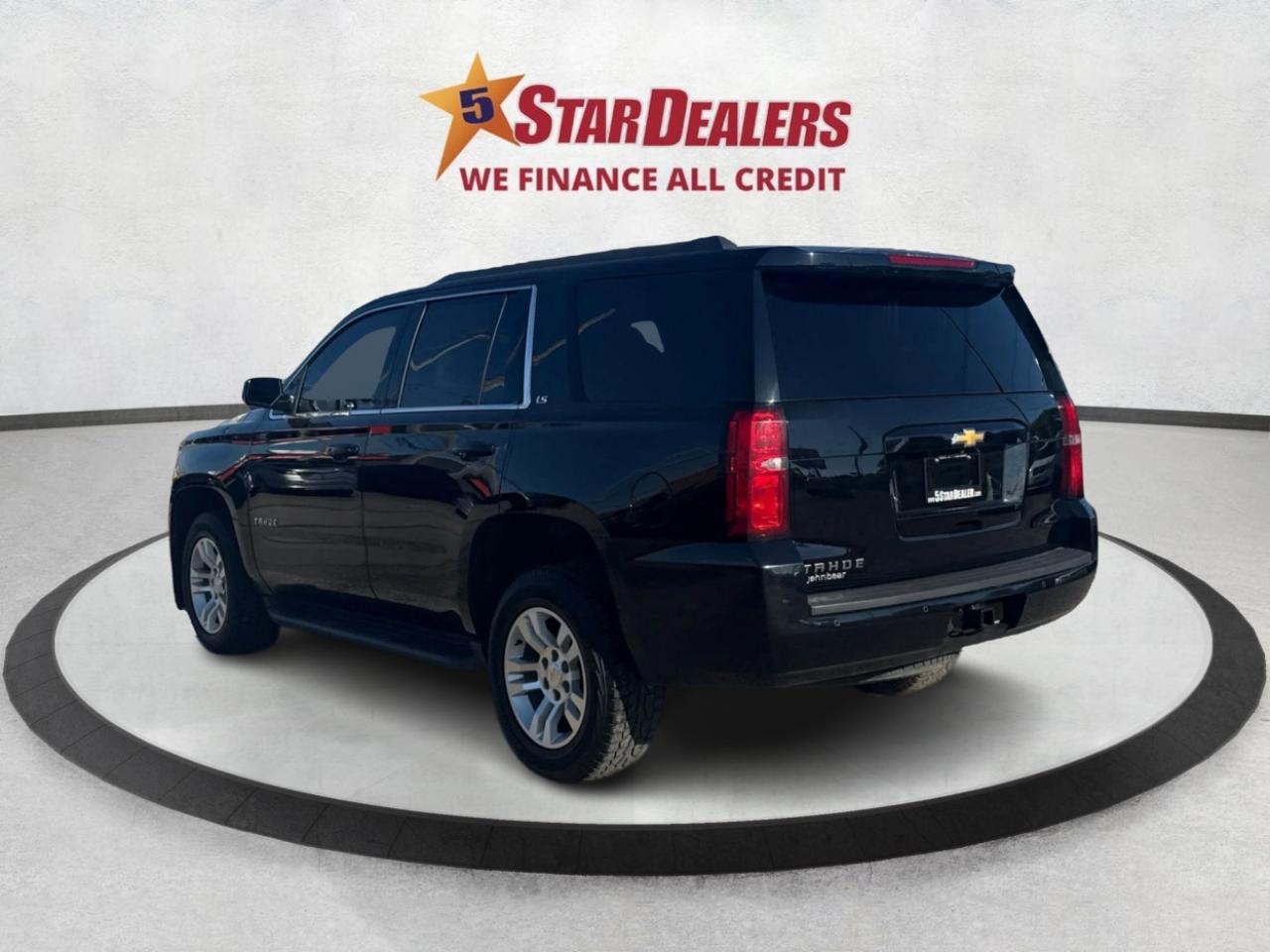 2016 Chevrolet Tahoe HEATED SEATS LOADED WE FINANCE ALL CREDIT! Photo4