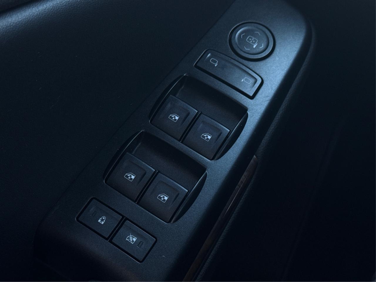 2016 Chevrolet Tahoe HEATED SEATS LOADED WE FINANCE ALL CREDIT! Photo