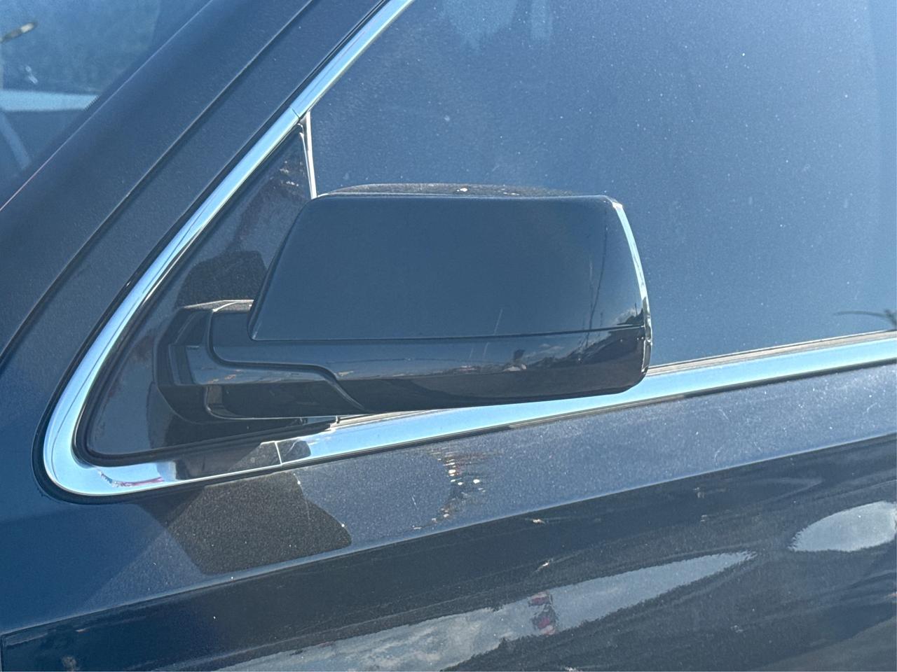 2016 Chevrolet Tahoe 8 PASSENGERS CERTIFIED  WE FINANCE ALL CREDIT! Photo