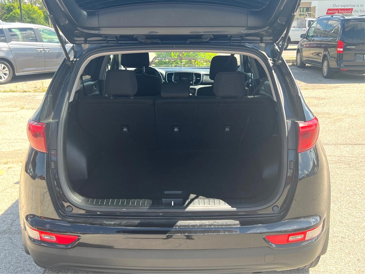 2018 Kia Sportage AWD MINT  H-SEATS LOADED! WE FINANCE ALL CREDIT! Photo