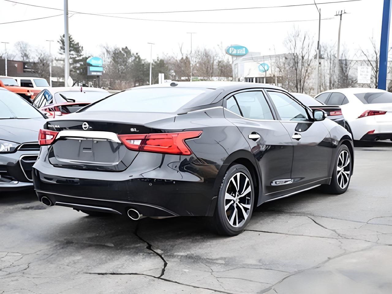 2018 Nissan Maxima Platinum NAV PANO LEATHER  WE FINANCE ALL CREDIT Photo3