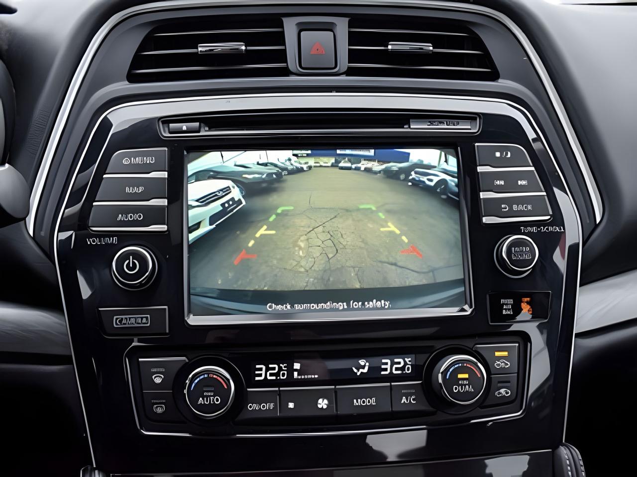 2018 Nissan Maxima Platinum NAV PANO LEATHER  WE FINANCE ALL CREDIT Photo