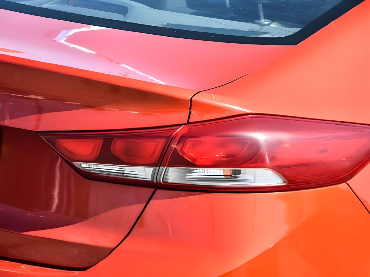 2018 Hyundai Elantra CERTIFIED MINT CONDITION  WE FINANCE ALL CREDIT Photo