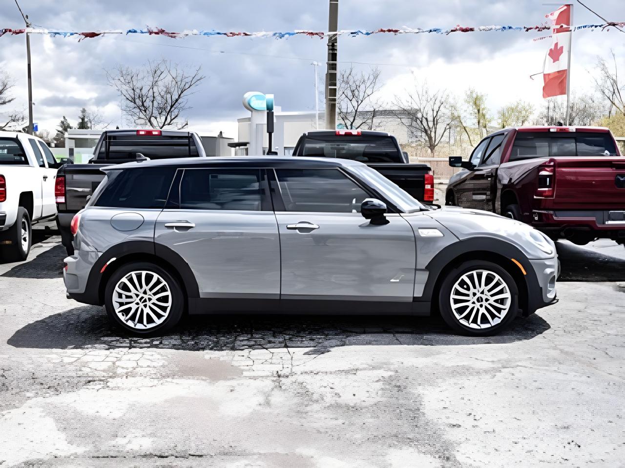 2017 MINI Cooper Clubman HB S ALL4 NAV LEATHER PANO ROOF MINT! WE FINANCE Photo4