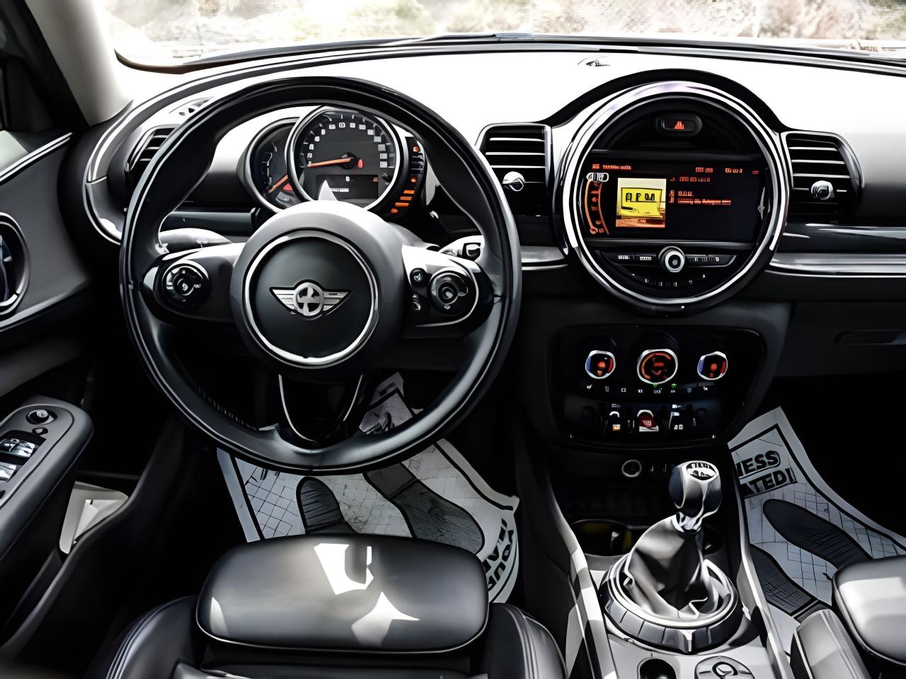 2017 MINI Cooper Clubman HB S ALL4 NAV LEATHER PANO ROOF MINT! WE FINANCE Photo