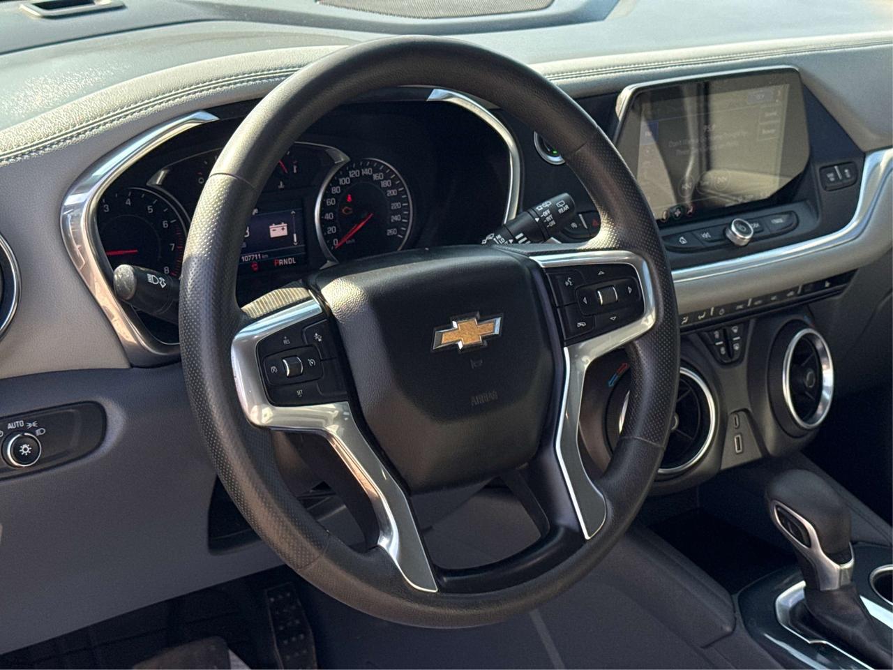 2021 Chevrolet Blazer LT AWD MINT WE FINANCE ALL CREDIT! 700+ VEHICLES Photo