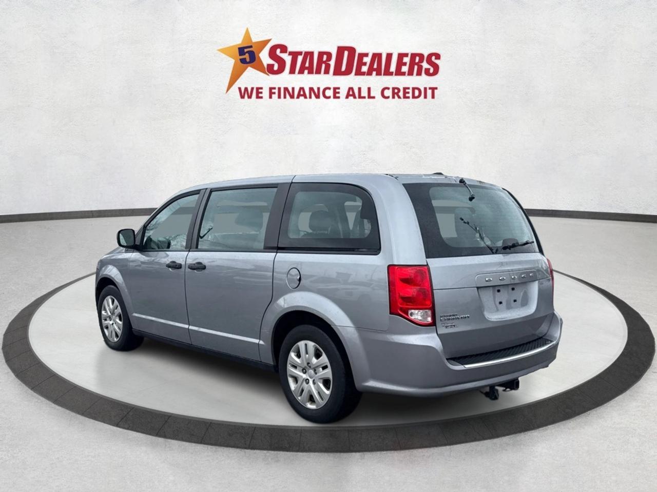 2018 Dodge Grand Caravan 7 PASS CLEAN CERTIFIED WE FINANCE ALL CREDIT! Photo