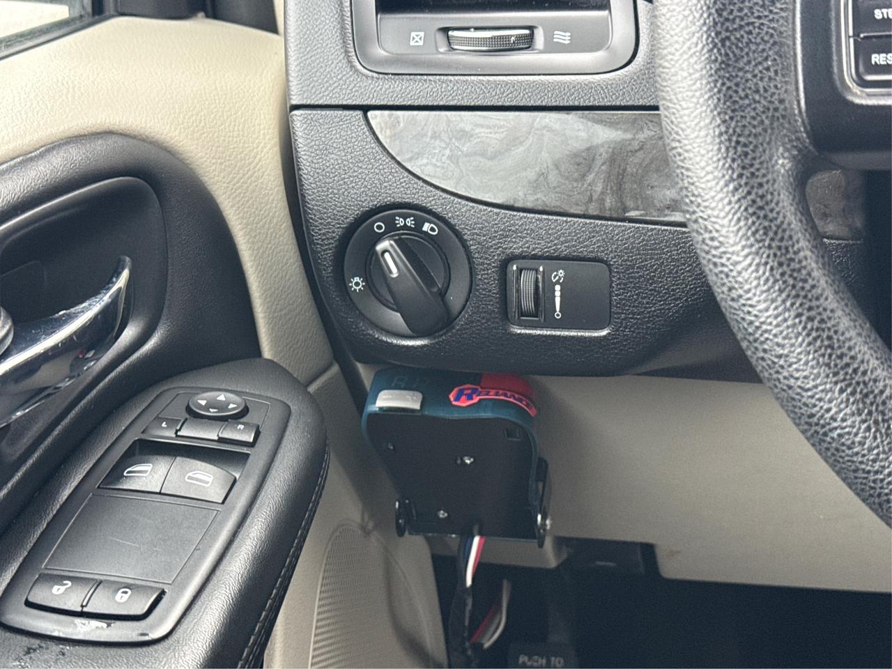 2018 Dodge Grand Caravan 7 PASS CLEAN CERTIFIED WE FINANCE ALL CREDIT! Photo