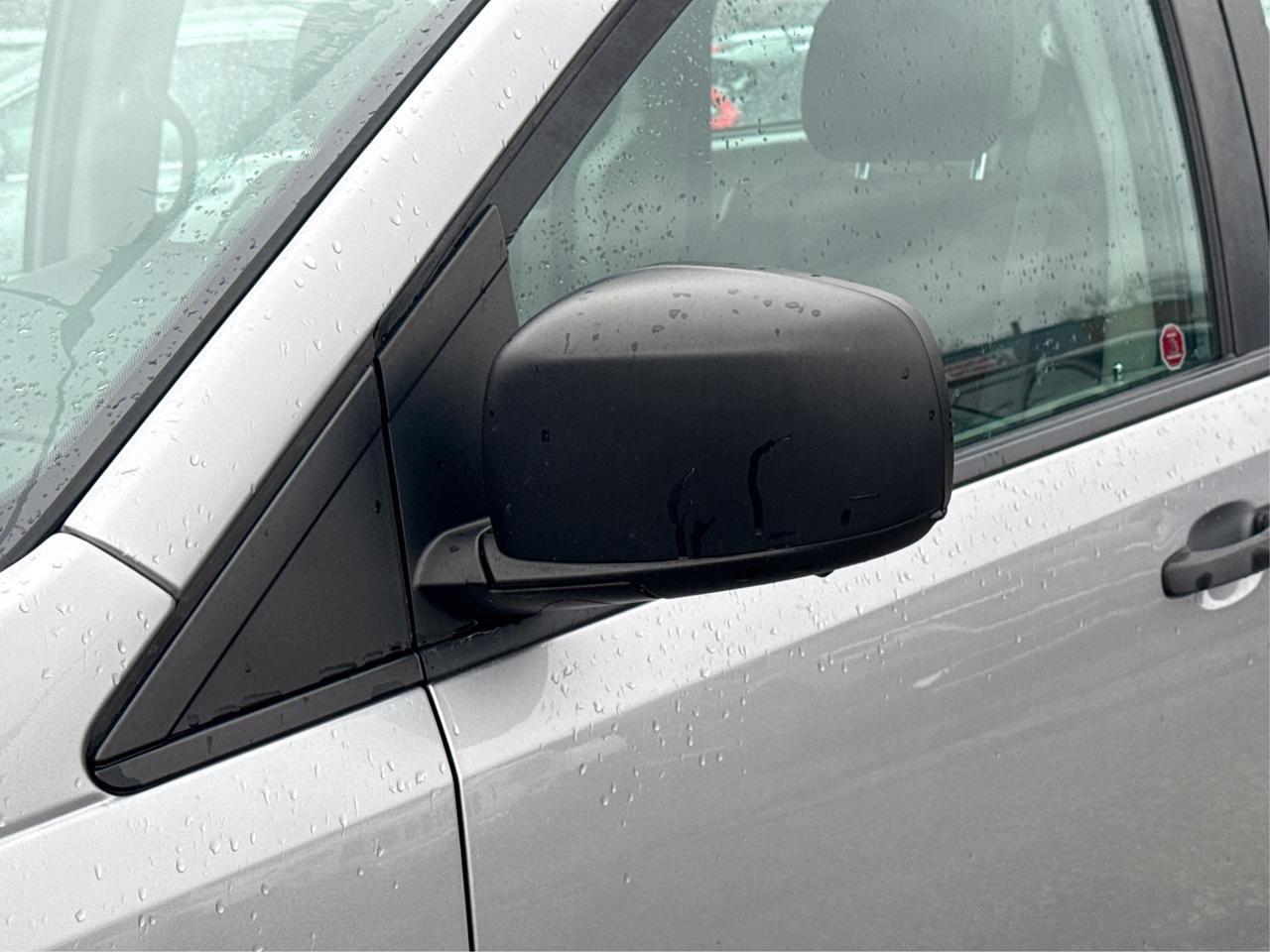 2018 Dodge Grand Caravan 7 PASS CLEAN CERTIFIED WE FINANCE ALL CREDIT! Photo