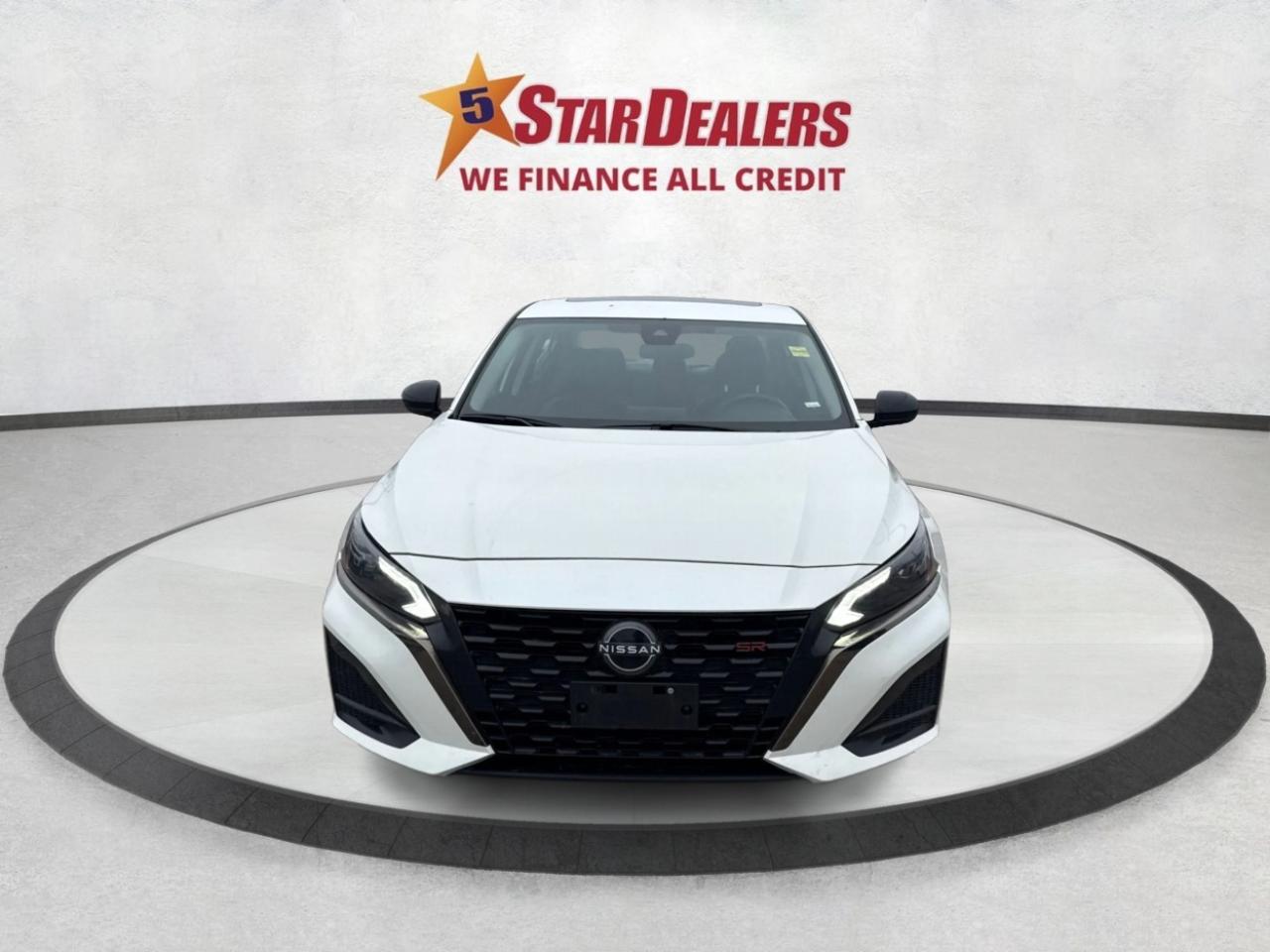 2023 Nissan Altima AWD HEATED & POWER SEATS WE FINANCE ALL CREDIT! Photo